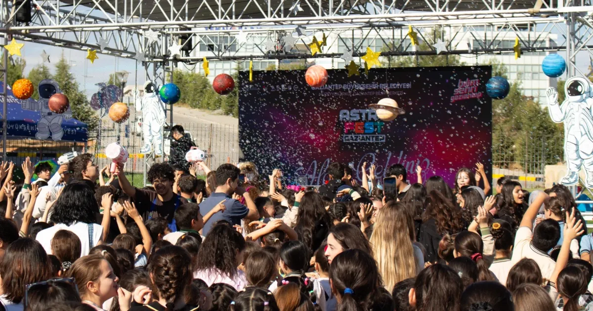 astrofestgaziantep bilim senligi basladi UyRwSiVX