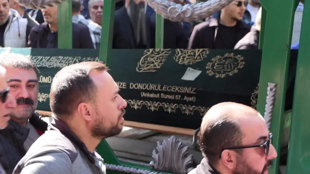 avukat serdar oktemin cenazesi topraga verildi e13zMZHv