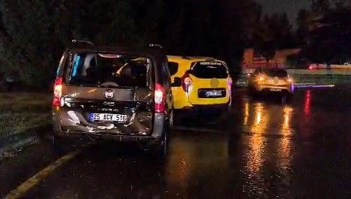 yagmur sonrasi zincirleme trafik kazasi U9meUmp5.jpg