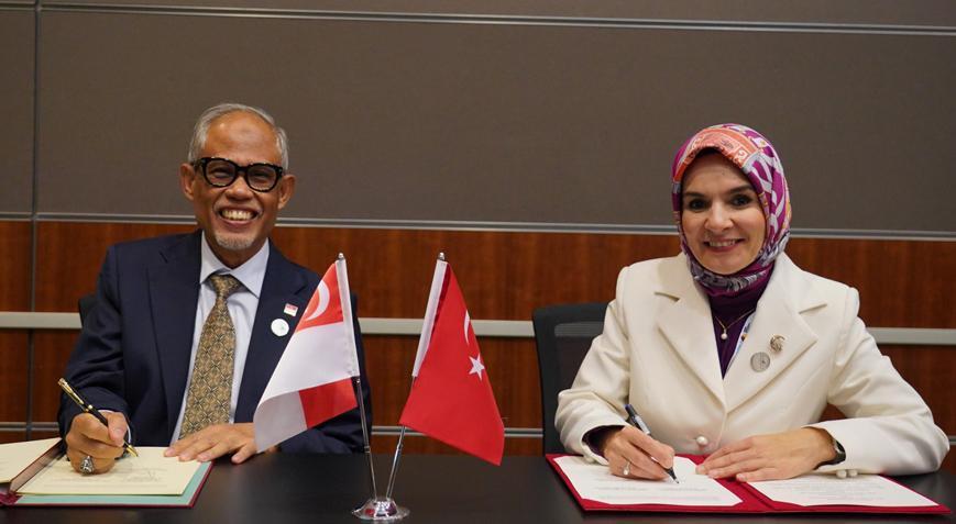 bakan goktas turkiyenin doha buyukelciligini ziyaret etti 8iyJ9VNc.jpg