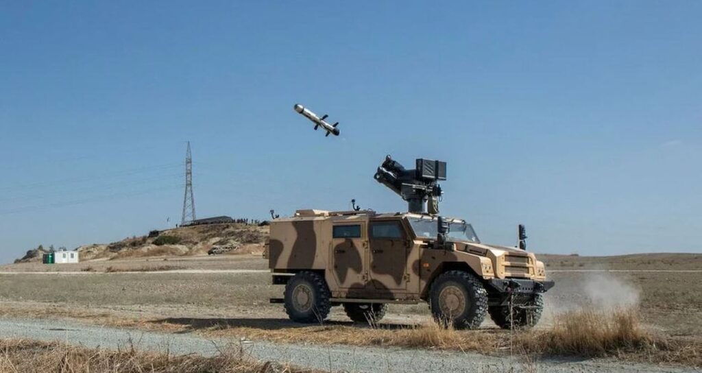 12-bin-kilometre-otedeki-ulkenin-zirhli-araclari-turk-fuzeleriyle-donatilacak-e1UhMCJf