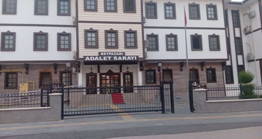 Ankarada damat dehseti tartistigi kayinpederi ve kayinvalidesini oldurdu mKashYvj